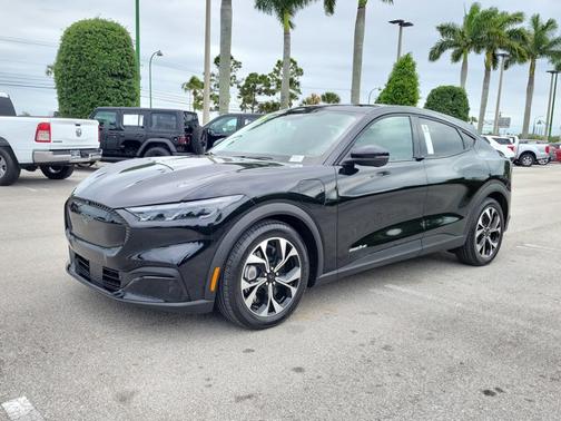 SHADOW BLACK 2025 Ford Mustang Mach-E SELECT
