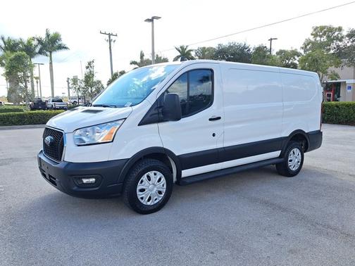 2022 Ford Transit-250 BASE