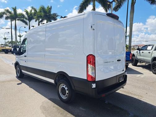 2023 Ford Transit-250 BASE