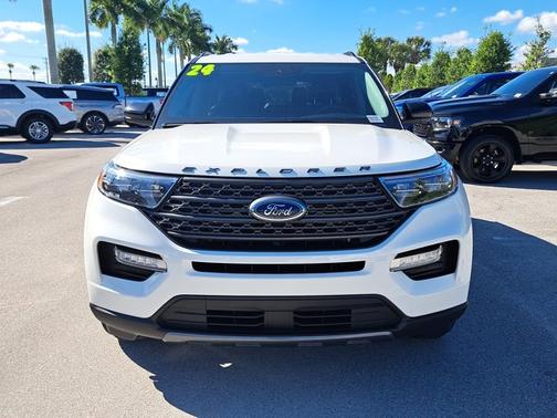 2024 Ford Explorer XLT