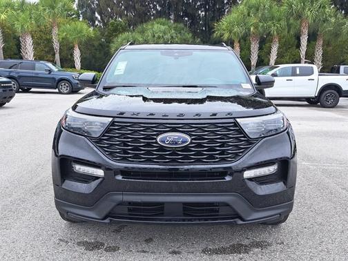 AGATE BLACK METALLIC 2023 Ford Explorer ST-LINE