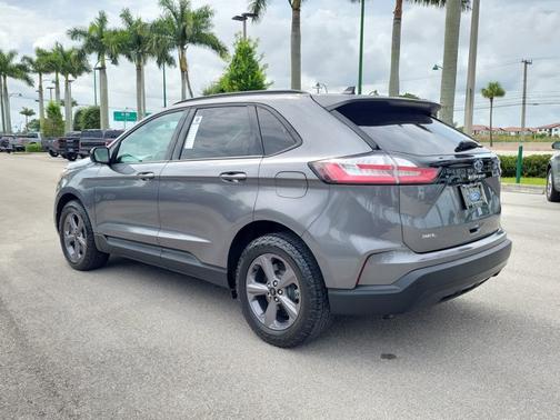 CARBONIZED GRAY 2023 Ford Edge SEL
