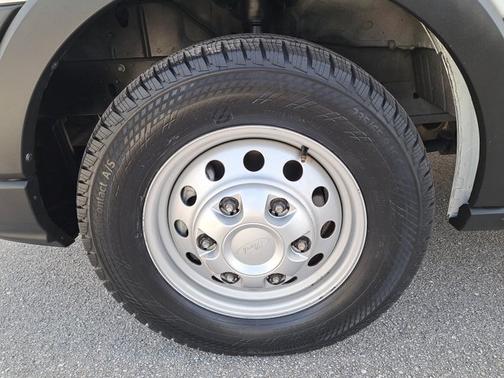 2023 Ford Transit-250 BASE