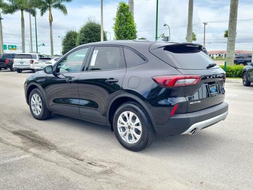 AGATE BLACK METALLIC 2026 Ford Escape ACTIVE