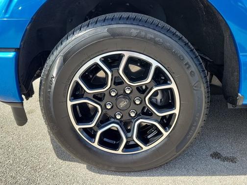 VELOCITY BLUE METALLIC 2021 Ford F-150 XLT