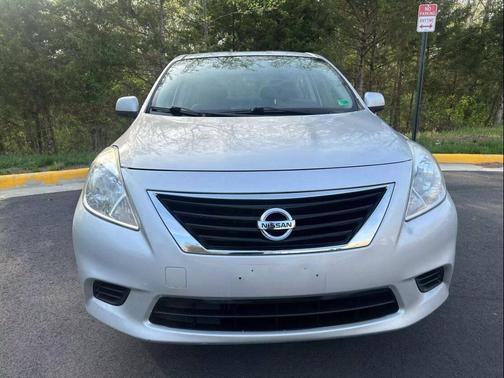 2014 Nissan Versa 1.6 SV