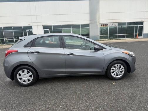 2016 Hyundai Elantra GT Base