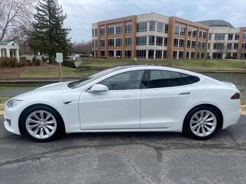 2016 Tesla Model S 60D