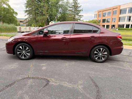Burgundy 2015 Honda Civic EX