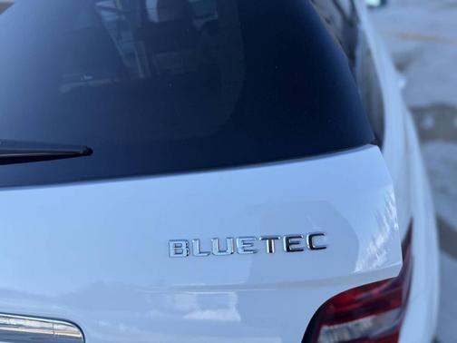 2010 Mercedes-Benz M-Class 4MATIC