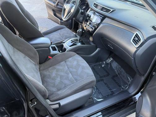 Super Black 2015 Nissan Rogue SV