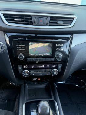 Super Black 2015 Nissan Rogue SV
