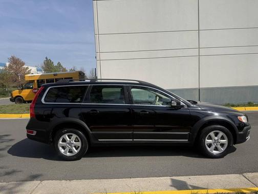 Black Stone 2013 Volvo XC70 3.2 Premier
