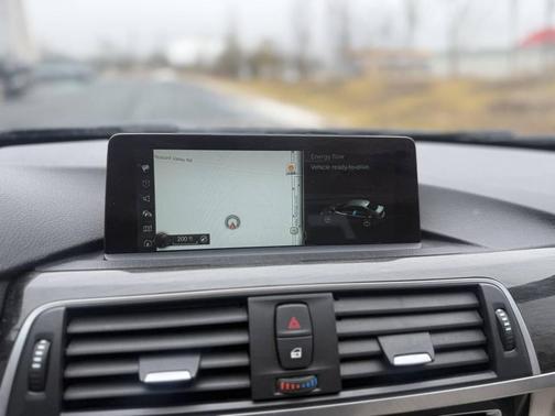 2017 BMW 330e iPerformance