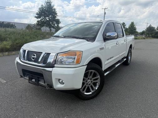 2014 Nissan Titan SL