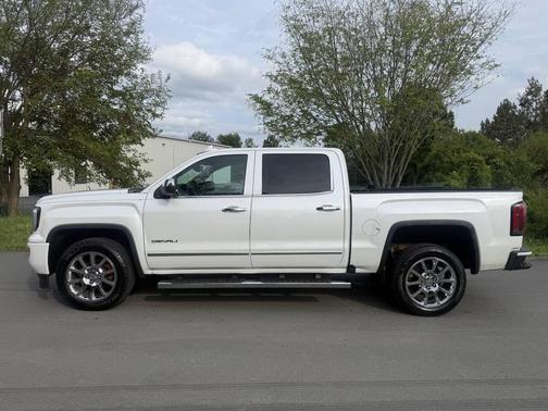 White Frost Tricoat 2018 GMC Sierra 1500 Denali