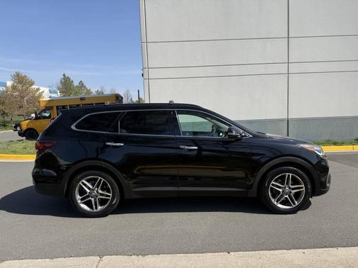 Becketts Black 2017 Hyundai SANTA FE Limited Ultimate