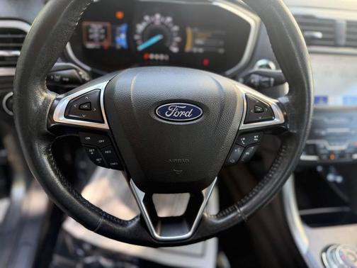 2020 Ford Fusion SEL