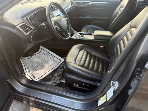 2020 Ford Fusion SEL
