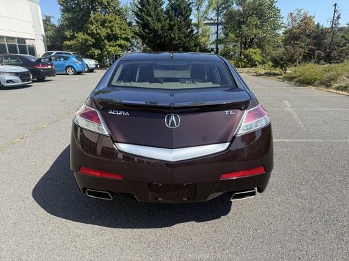 2011 Acura TL Technology