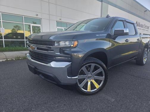 Shadow Gray Metallic 2019 Chevrolet Silverado 1500 LT