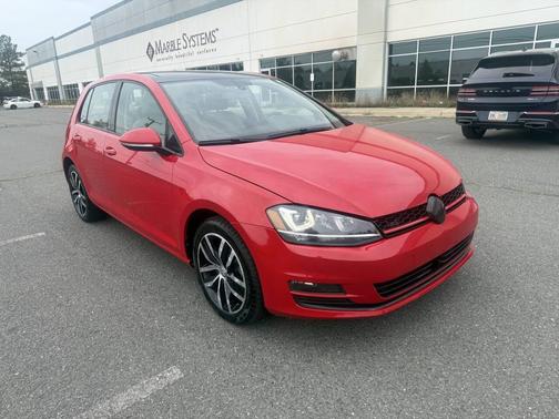 2015 Volkswagen Golf Auto TSI SE