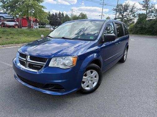 Deep Water Blue Pearlcoat 2011 Dodge Grand Caravan Express