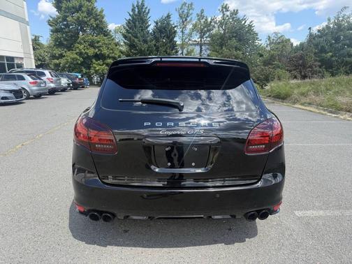 2013 Porsche Cayenne GTS