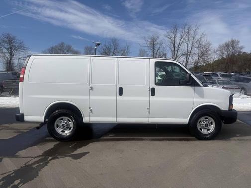 2016 GMC Savana 2500 Work Van
