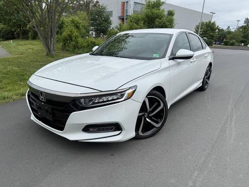 Platinum White Pearl 2019 Honda Accord Sport
