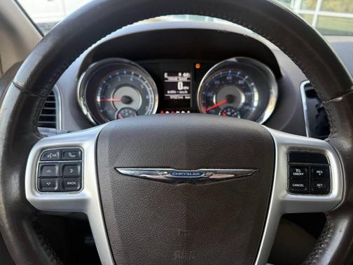 2016 Chrysler Town & Country Touring