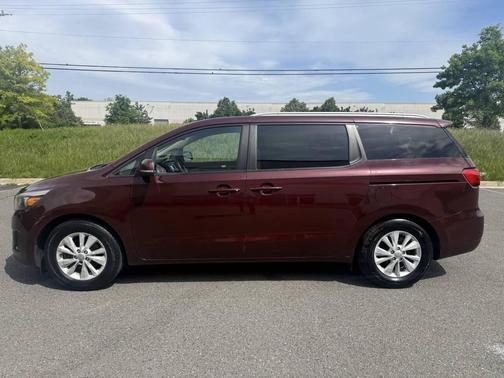 2015 Kia Sedona LX