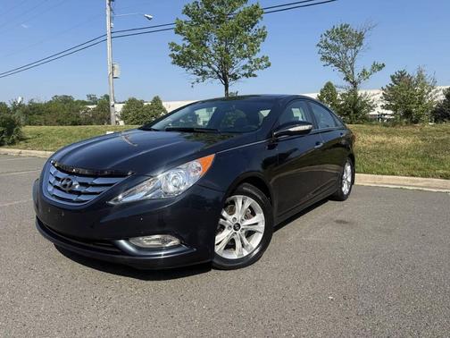 Harbor Gray Metallic 2013 Hyundai SONATA Limited