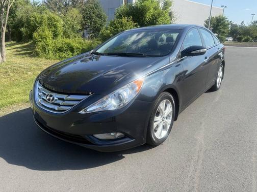 Harbor Gray Metallic 2013 Hyundai SONATA Limited