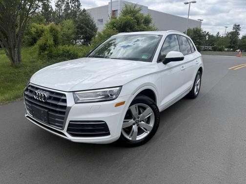 Ibis White 2018 Audi Q5 2.0T Summer of Audi Premium