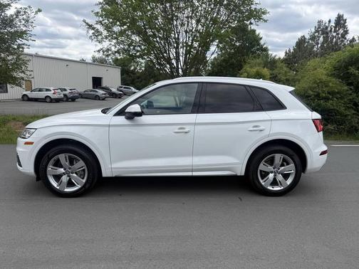 Ibis White 2018 Audi Q5 2.0T Summer of Audi Premium