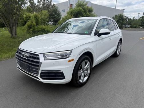 Ibis White 2018 Audi Q5 2.0T Summer of Audi Premium