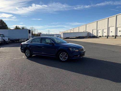 2017 Volkswagen Passat 1.8T S