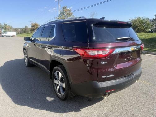 Burgundy 2018 Chevrolet Traverse LT Leather