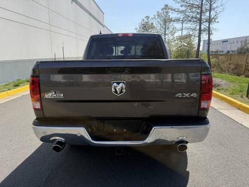 Granite Crystal Metallic Clearcoat 2015 RAM 1500 Big Horn