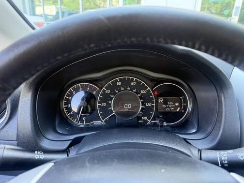 White 2016 Nissan Versa Note SV