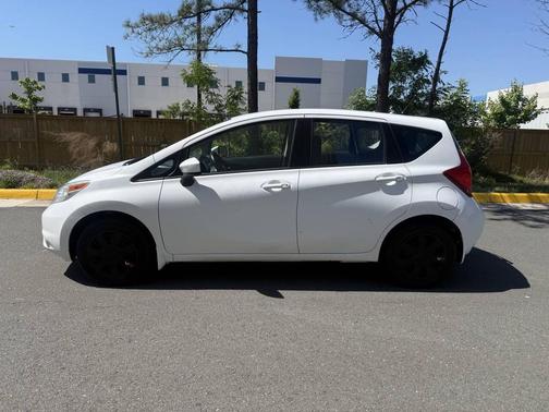 White 2016 Nissan Versa Note SV