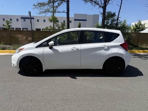 White 2016 Nissan Versa Note SV