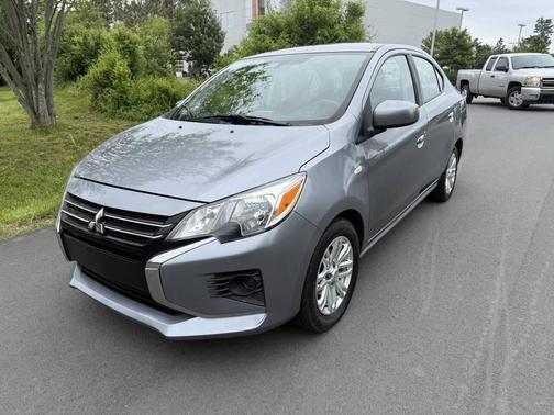 Mercury Gray Metallic 2022 Mitsubishi Mirage G4 SE