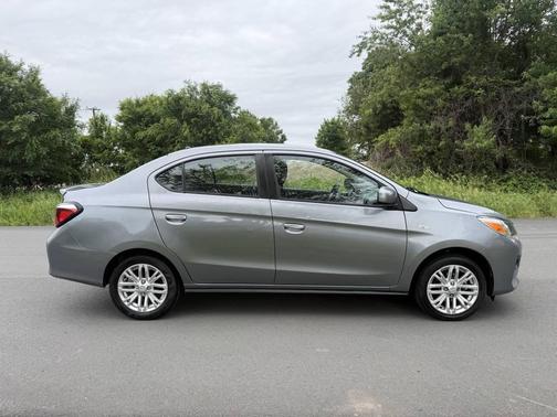 Mercury Gray Metallic 2022 Mitsubishi Mirage G4 SE