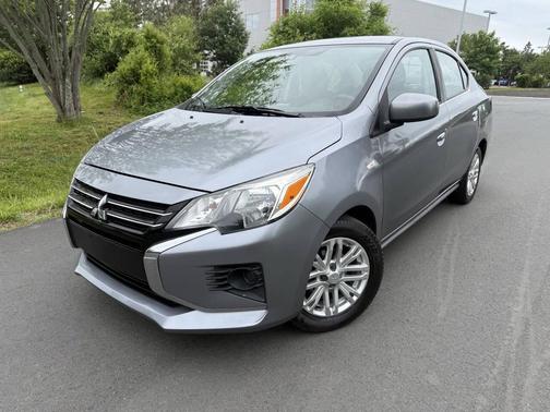 Mercury Gray Metallic 2022 Mitsubishi Mirage G4 SE