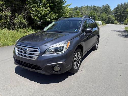 Gray 2017 Subaru Outback 2.5i Limited