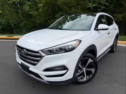 Dazzling White 2018 Hyundai TUCSON Limited