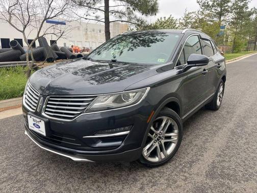 Tuxedo Black Metallic 2015 Lincoln MKC Base