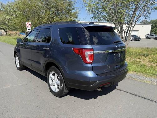 Blue Metallic 2018 Ford Explorer Base